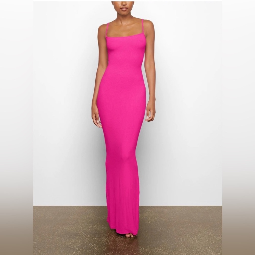 Skims Soft Lounge Ribbed Maxi Dress in Fuschia Limited Edition Size 3X Sold out - Picture 1 of 4